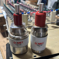 Comet vacuum capacitors